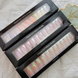 NWT Set of 3 FINGERSUIT Press-ons